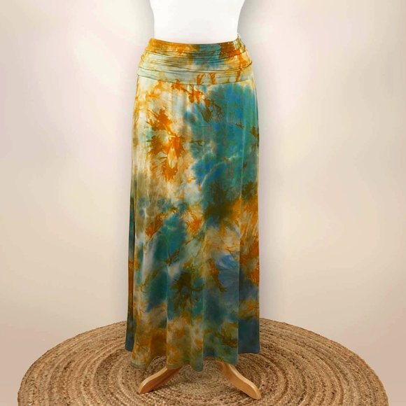 RELOVED Dresses & Skirts - NWT Reloved Tie-Dye Maxi Skirt S/M
